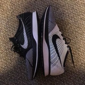 Nike men’s flyknit racers